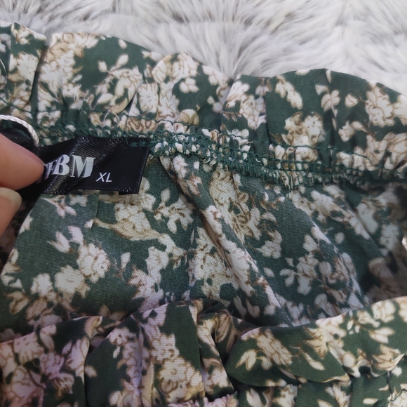 Nwt ditsy floral Maxi dress size XL - Picture 7 of 8